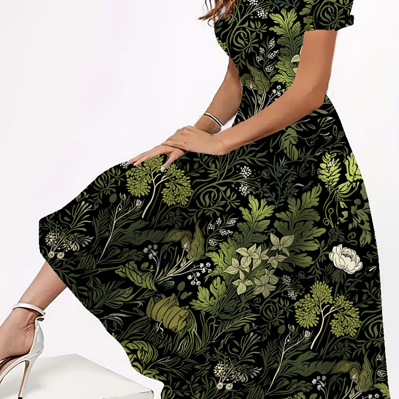 Plus Size Elegant Floral Print Dress - Chic Round Neck Short Sleeve Maxi