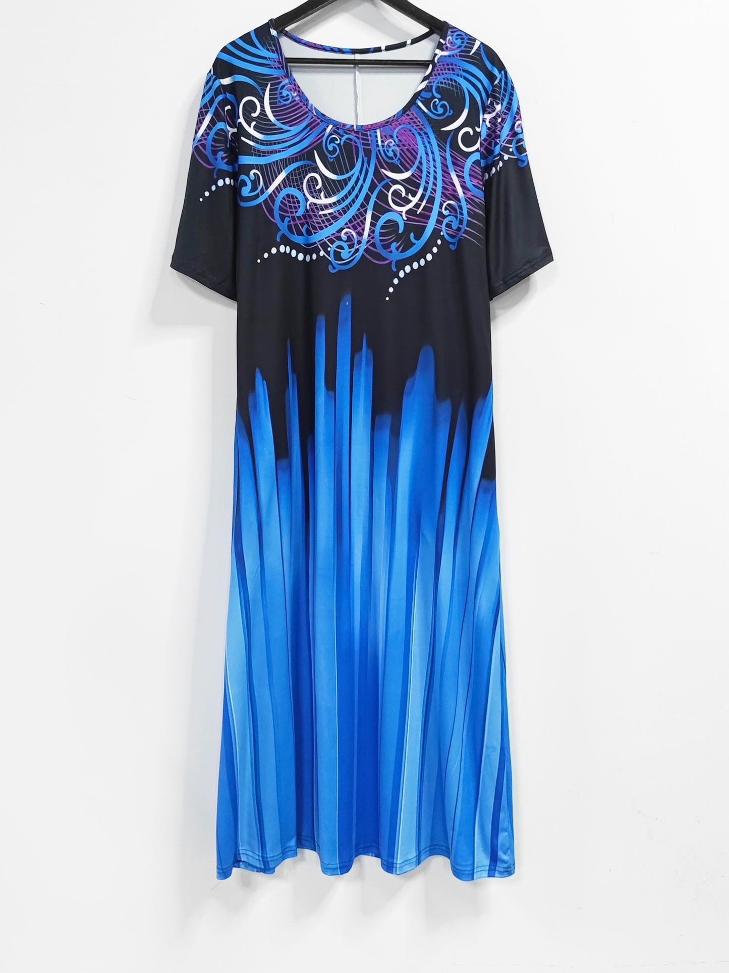 Plus Size Women's Casual Maxi Dress with Pockets - Short Sleeve, Round Neck,