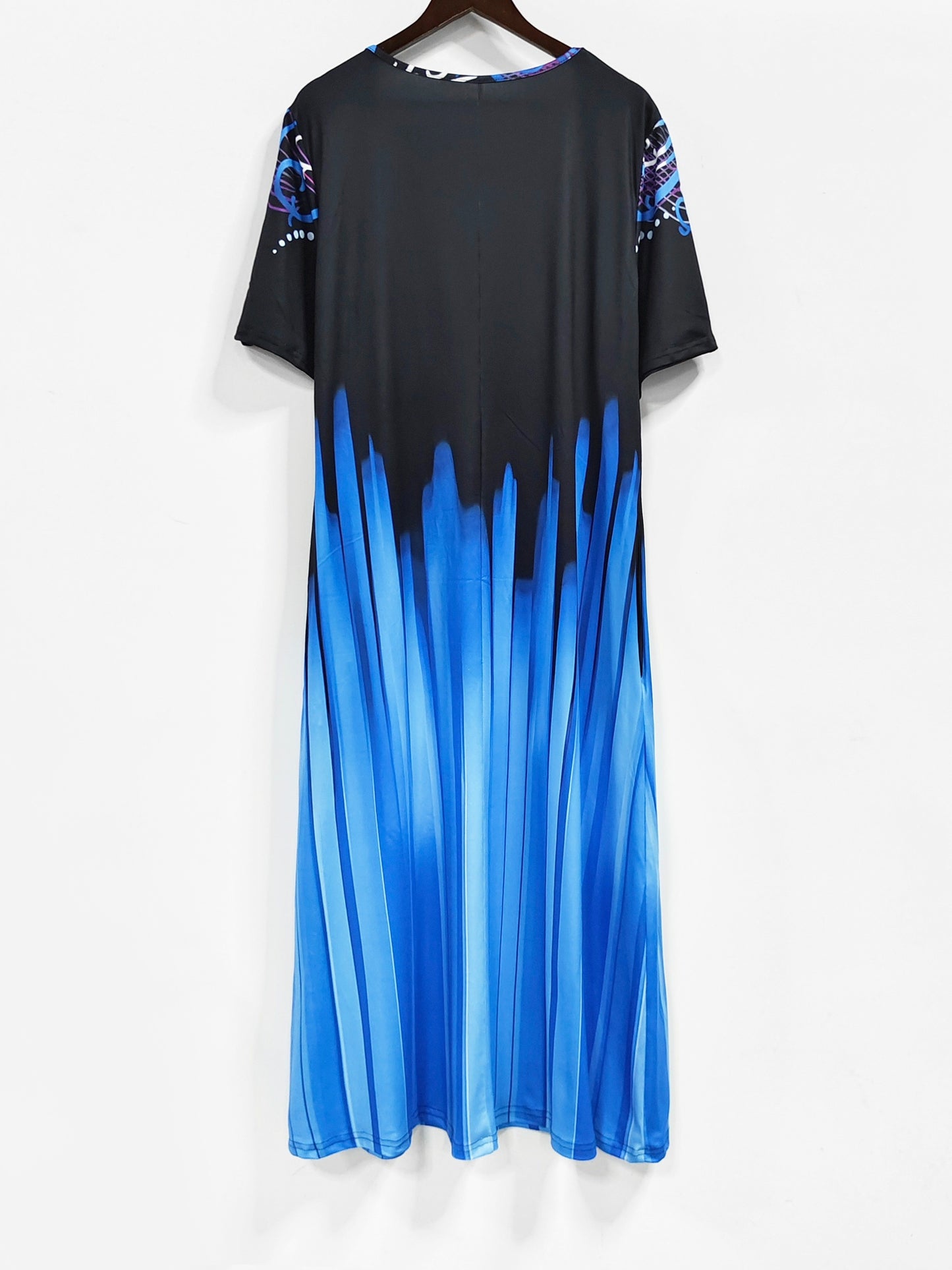 Plus Size Women's Casual Maxi Dress with Pockets - Short Sleeve, Round Neck,