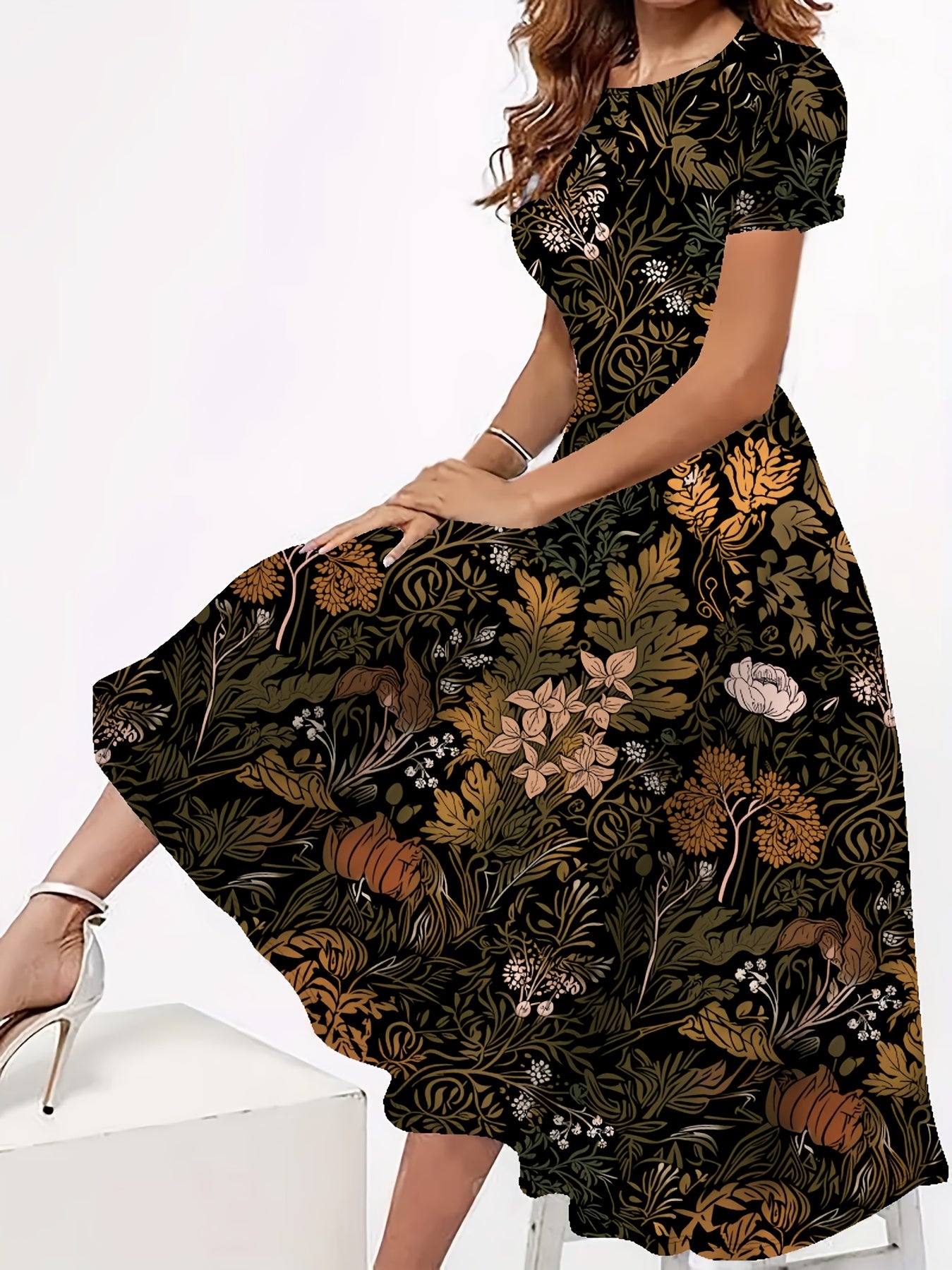 Plus Size Elegant Floral Print Dress - Chic Round Neck Short Sleeve Maxi