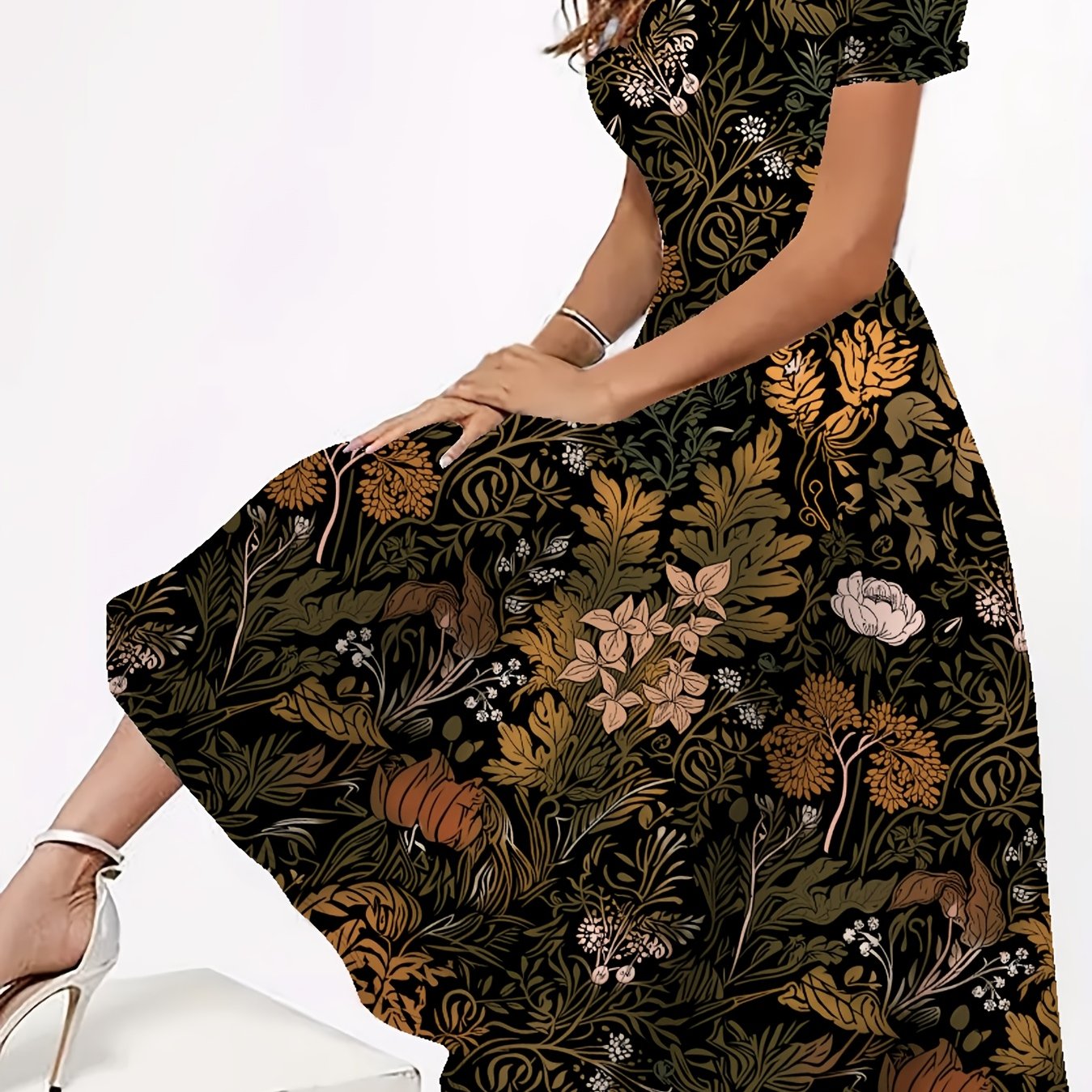 Plus Size Elegant Floral Print Dress - Chic Round Neck Short Sleeve Maxi